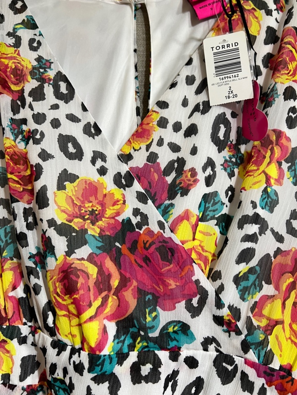 Torrid x Betsey Johnson Leopard Rose Chiffon Ruffle Bell Sleeve Mini Dress 2X - Picture 7 of 10